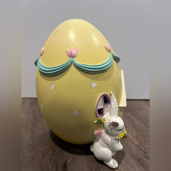 HARD TO FIND!! Light-up Easter Egg House- NWT - Picture 6 of 7